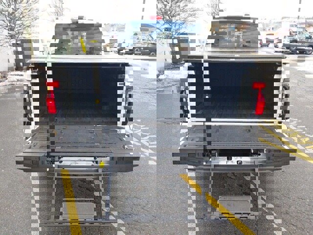 Certified 2022 Ford F150 Lightning Lariat w/ Equipment Group 511A High image 28