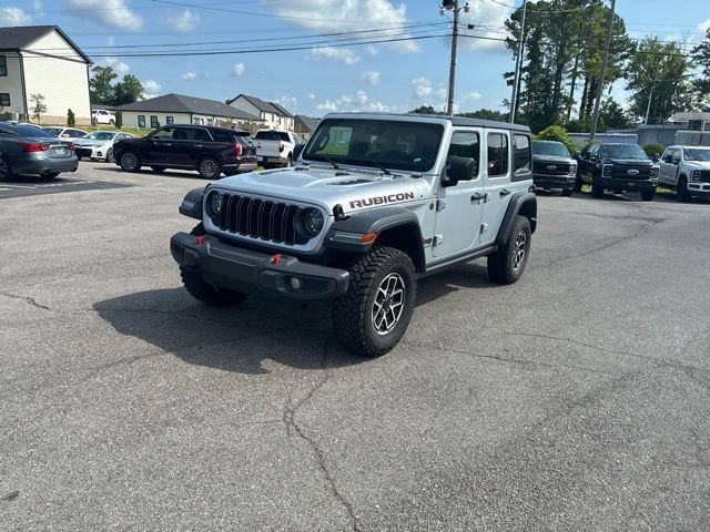 Used 2024 Jeep Wrangler Unlimited Rubicon AWD/4WD image 10