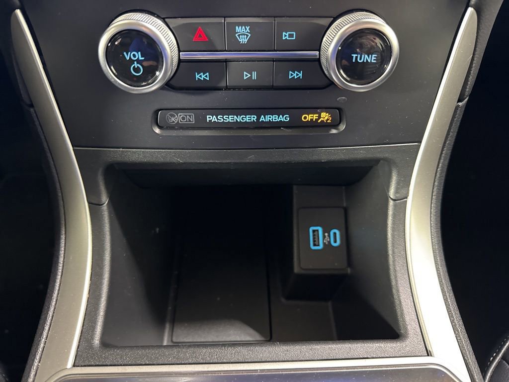 Certified 2024 Ford Edge SEL image 24