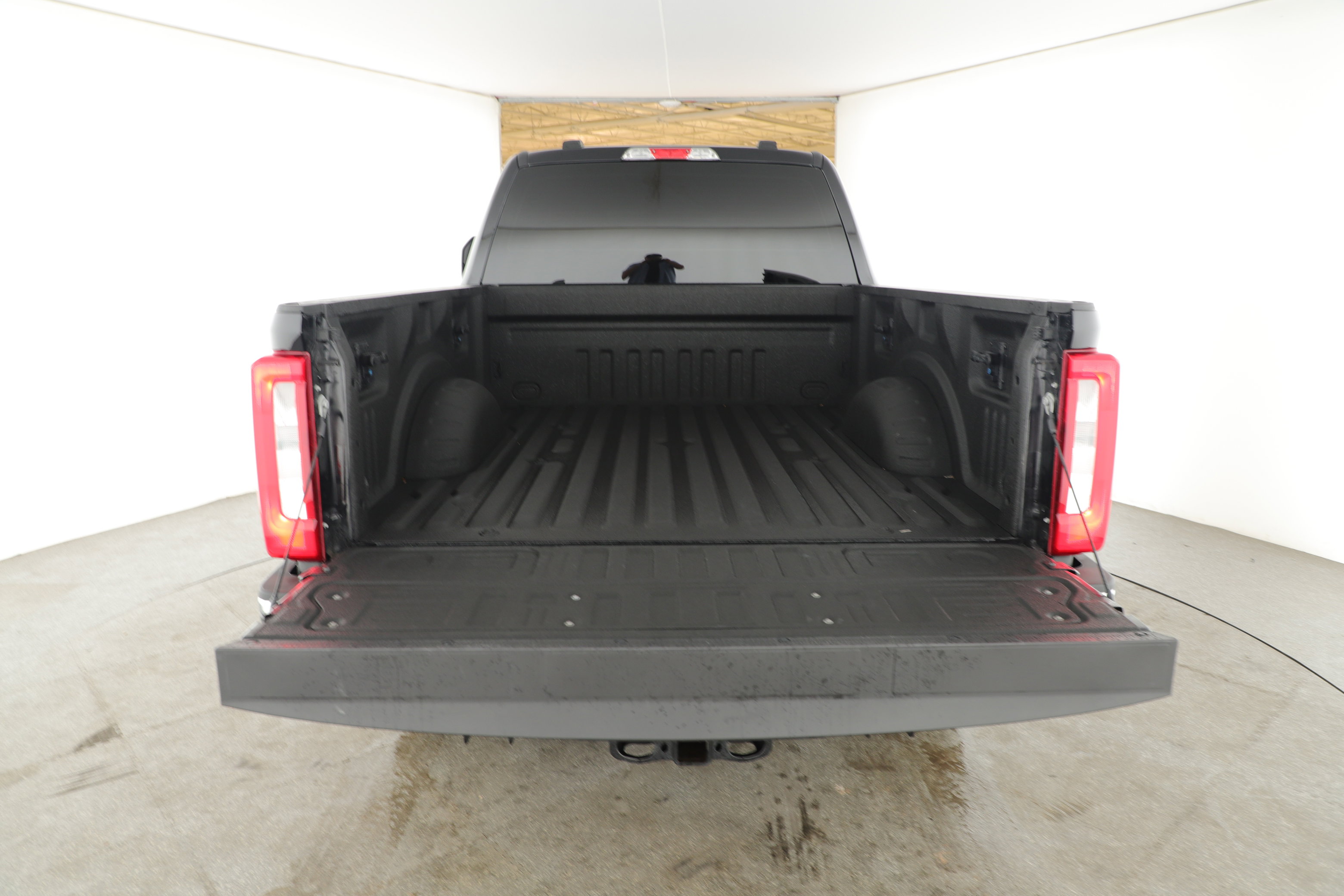 Certified 2024 Ford F250 XLT w/ FX4 Off-Road Package image 5