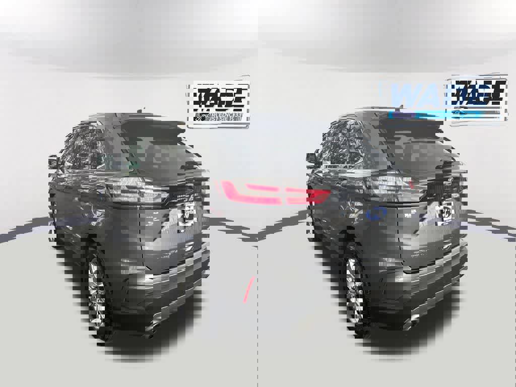 Certified 2024 Ford Edge Titanium image 8