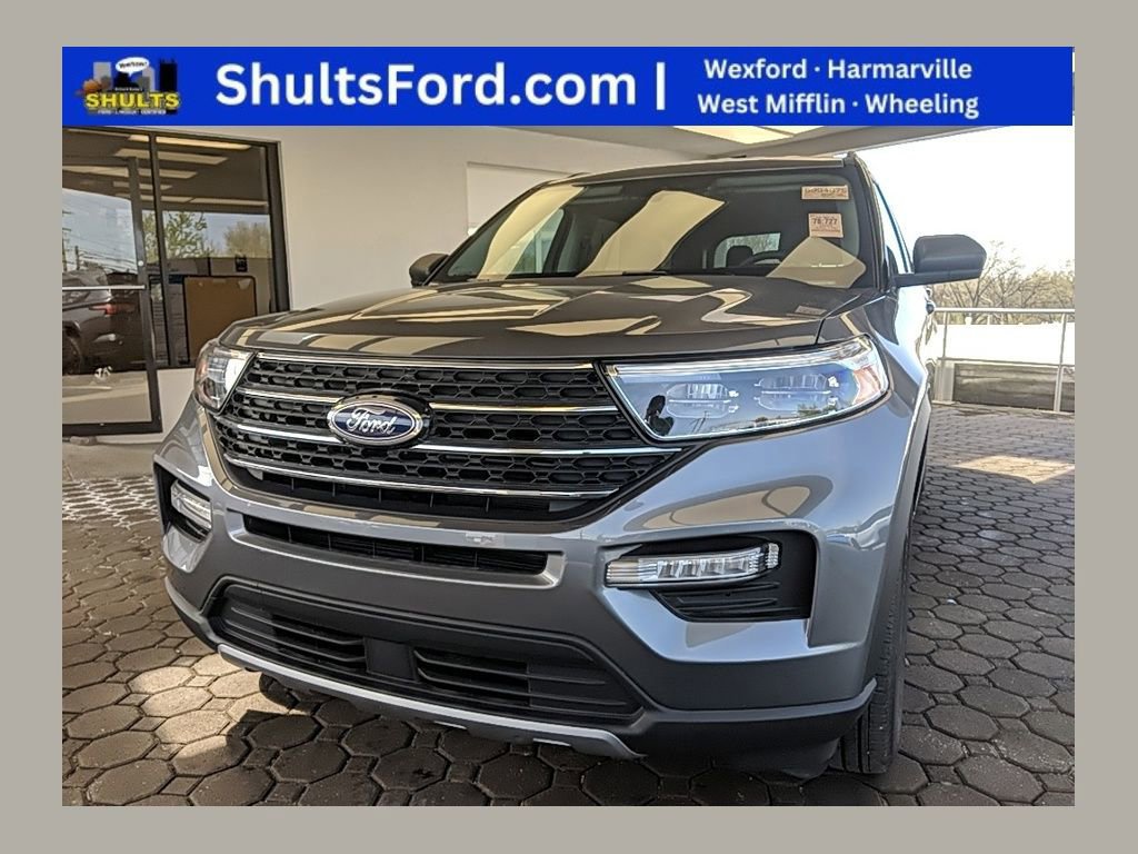 Certified 2023 Ford Explorer XLT w/ Equipment Group 202A AWD/4WD image 7