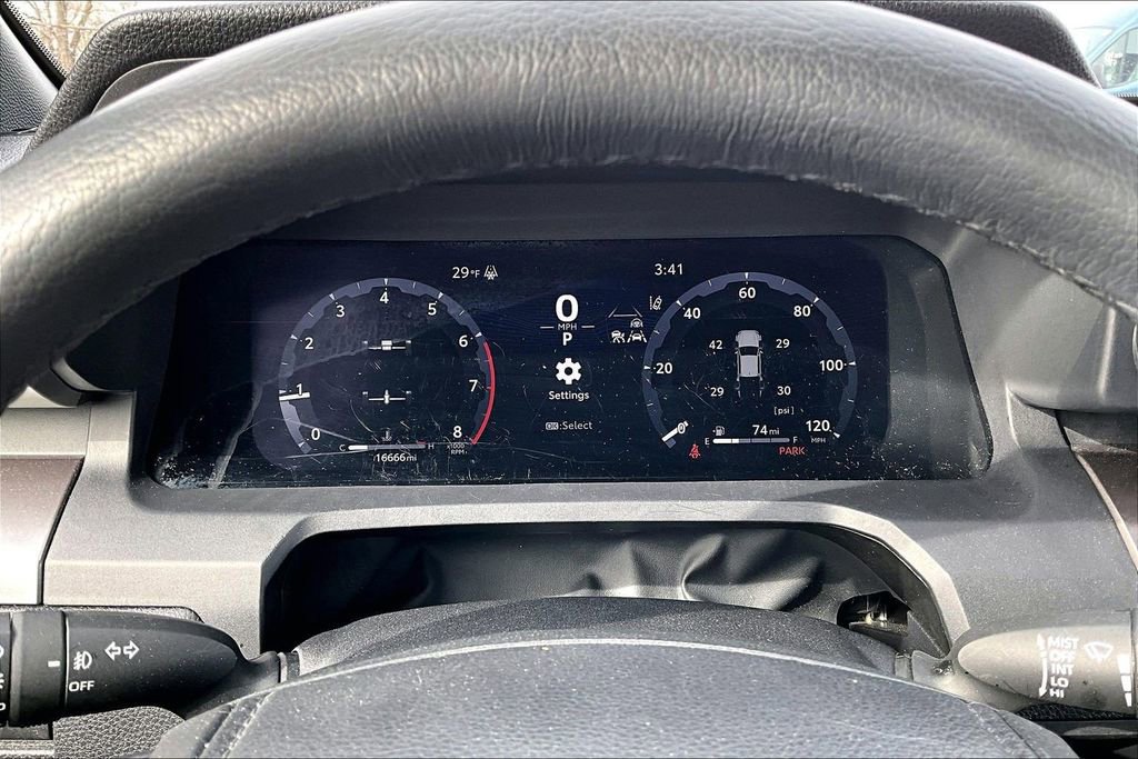 Used 2025 Toyota Tacoma TRD Off-Road AWD/4WD image 19