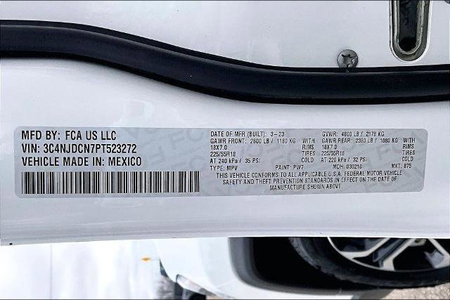 Used 2023 Jeep Compass Limited image 33