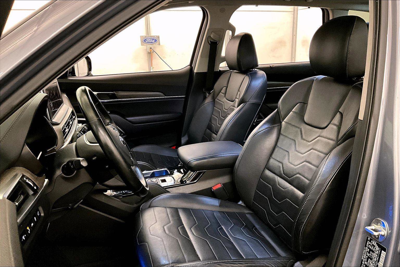 Used 2021 Kia Telluride SX w/ SX Prestige Package image 24