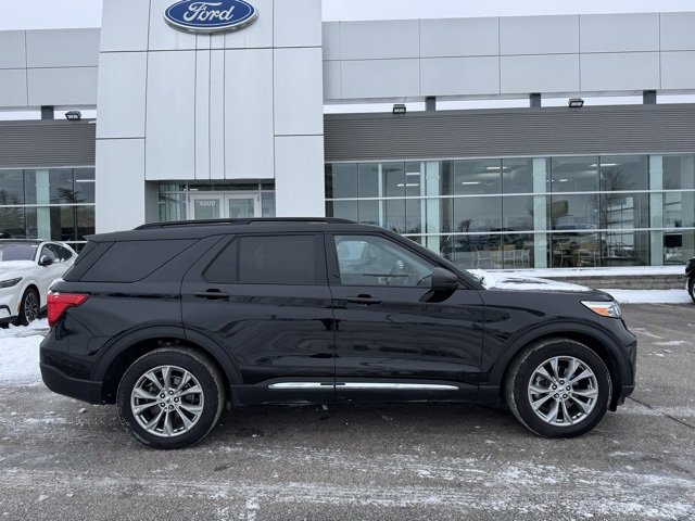 Certified 2023 Ford Explorer XLT w/ Equipment Group 202A image 38