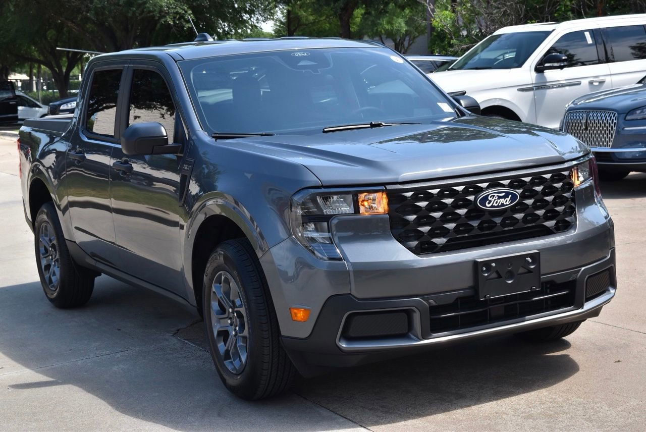 Certified 2026 Ford Maverick XLT FWD image 4