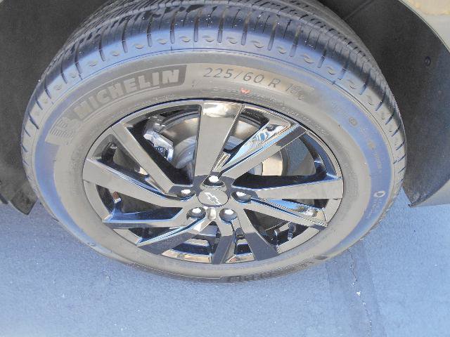 Used 2024 Chevrolet Equinox LS w/ LS Convenience Package FWD image 11