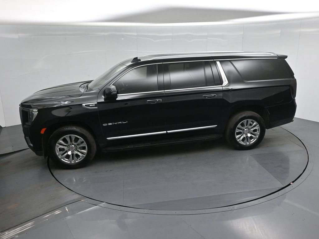 Used 2021 GMC Yukon XL Denali AWD/4WD image 43