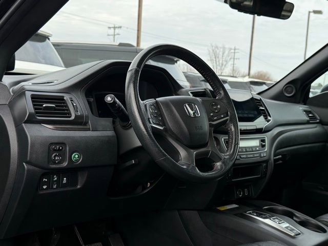 Used 2022 Honda Pilot TrailSport image 14