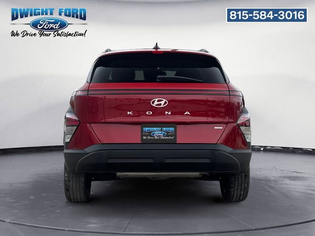 Used 2024 Hyundai Kona SEL AWD/4WD image 4