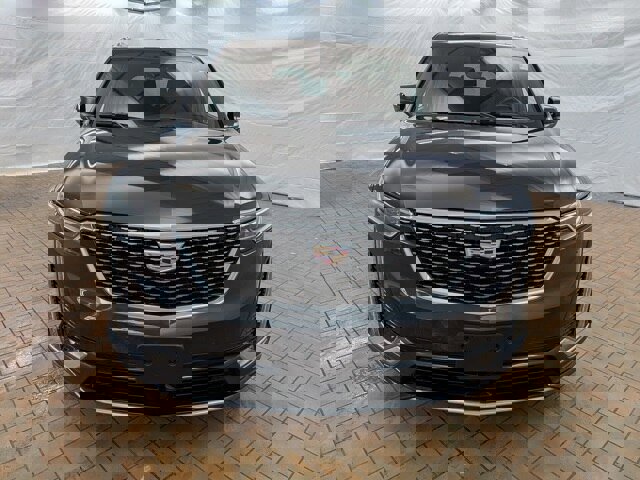 Used 2022 Cadillac XT6 Premium Luxury w/ Technology Package image 2