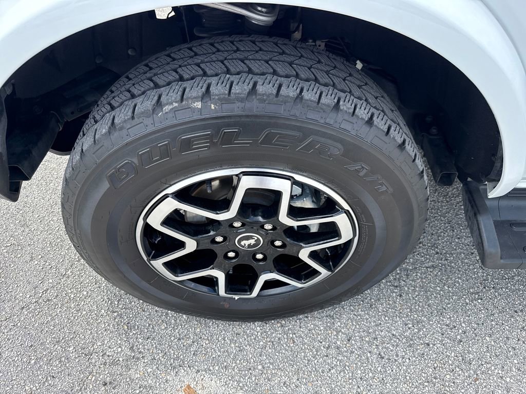 Certified 2025 Ford Bronco Outer Banks image 12