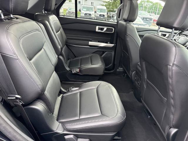 Certified 2023 Ford Explorer XLT w/ Equipment Group 202A AWD/4WD image 10