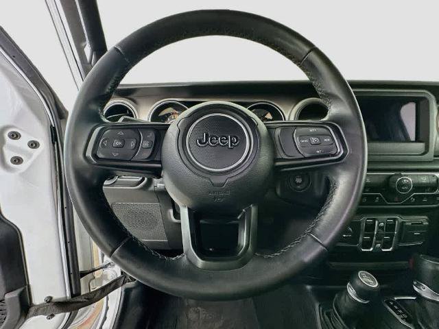 Used 2020 Jeep Gladiator Sport w/ Quick Order Package 24S AWD/4WD image 16