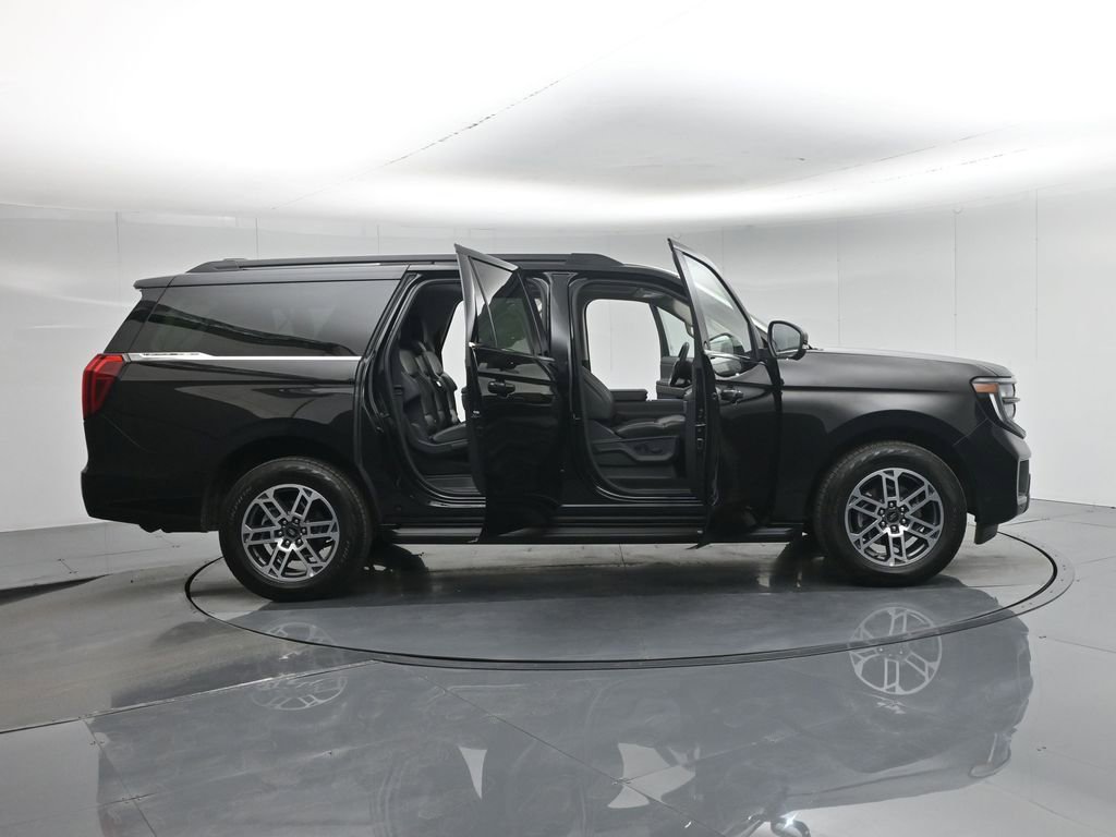 Certified 2025 Ford Expedition Max Active image 3