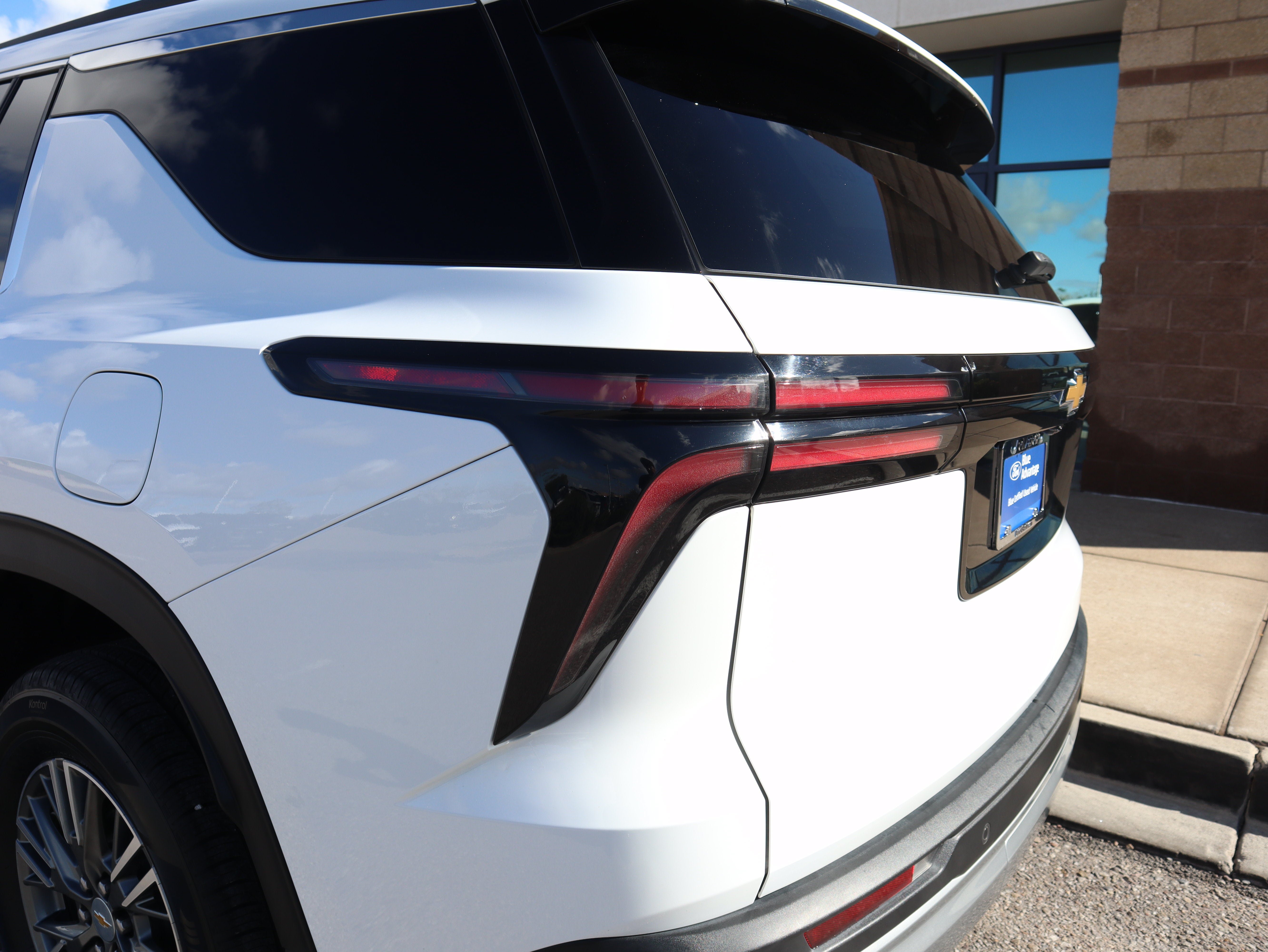 Used 2024 Chevrolet Traverse LT AWD/4WD image 18