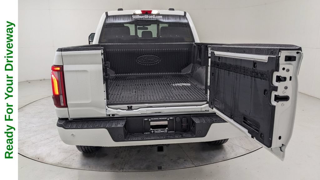 Certified 2025 Ford F150 Platinum w/ FX4 Off-Road Package AWD/4WD image 7