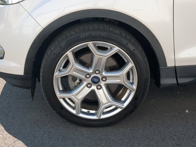 Certified 2017 Ford Escape Titanium AWD/4WD image 10