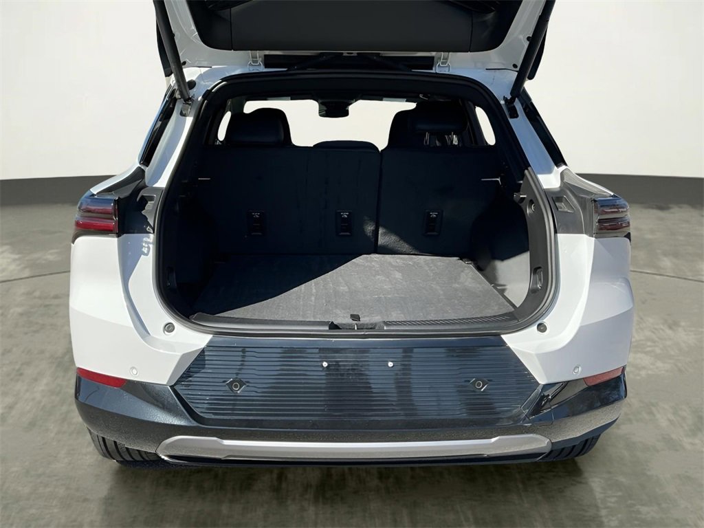 Used 2025 Chevrolet Equinox EV LT image 20