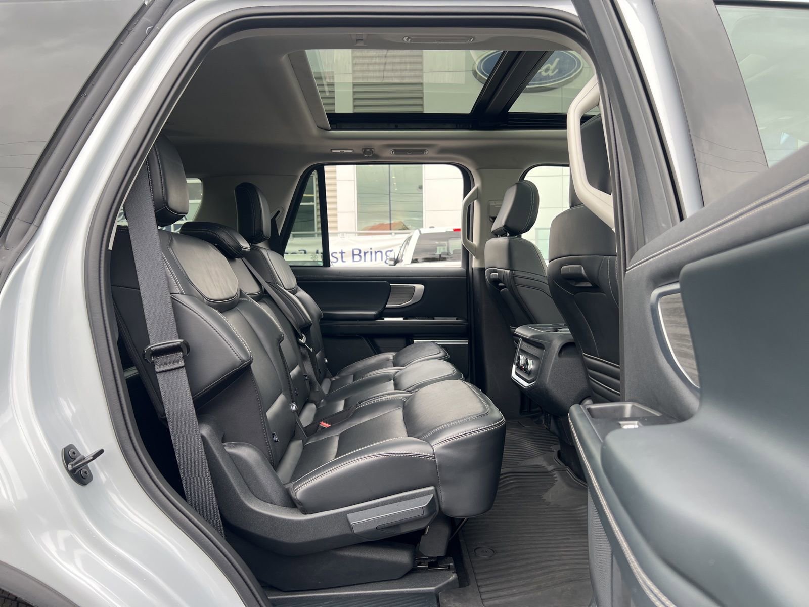 Certified 2025 Ford Expedition Platinum AWD/4WD image 76