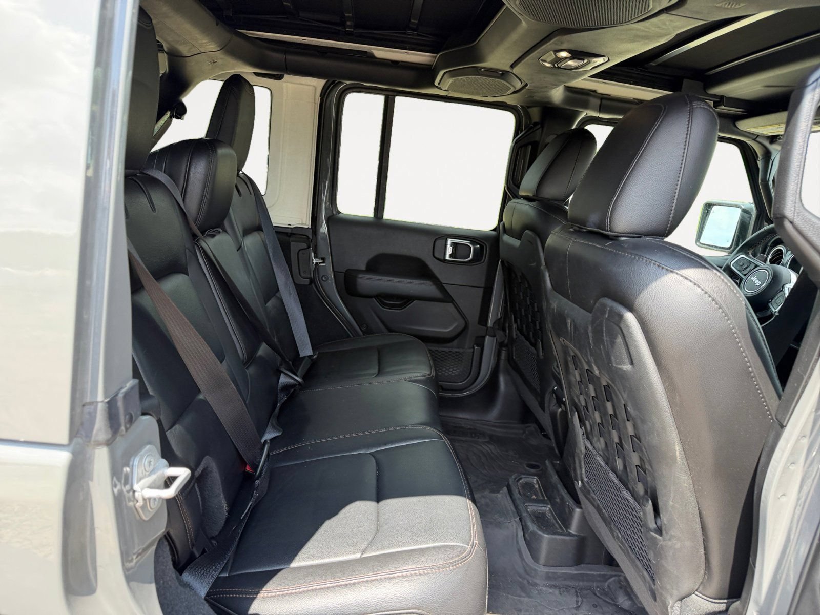 Used 2023 Jeep Wrangler Unlimited Rubicon 392 w/ Xtreme Recon 35" Tire Package AWD/4WD image 13