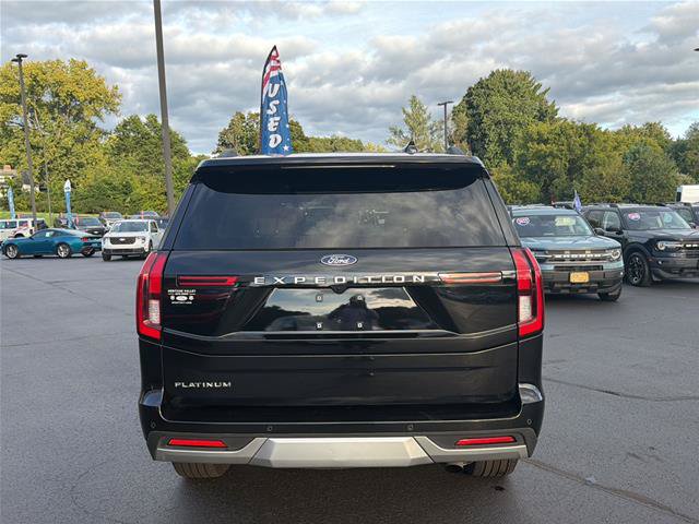 Certified 2025 Ford Expedition Platinum w/ Driver's Package AWD/4WD image 6