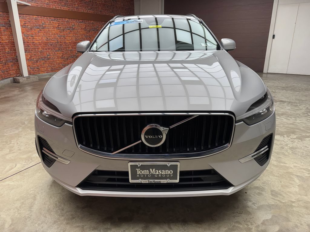 Used 2022 Volvo XC60 B5 Momentum AWD/4WD image 9
