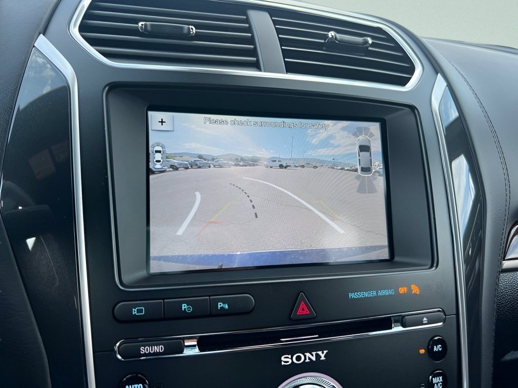 Certified 2017 Ford Explorer Platinum AWD/4WD image 30