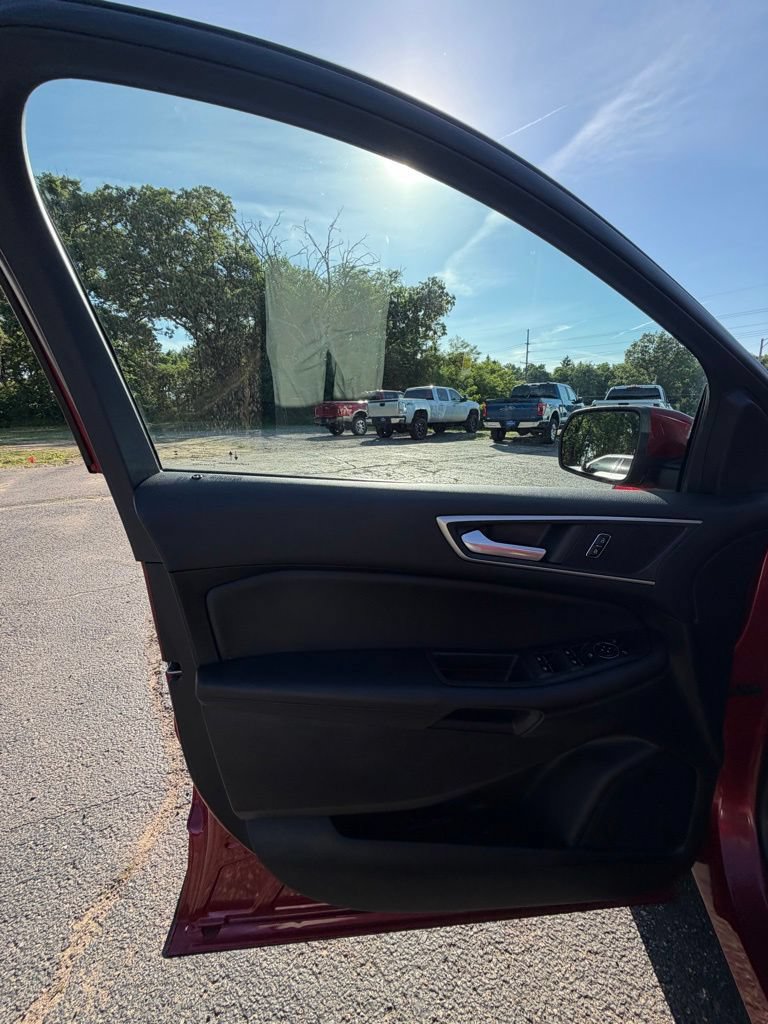 Certified 2023 Ford Edge SEL w/ Convenience Package AWD/4WD image 9