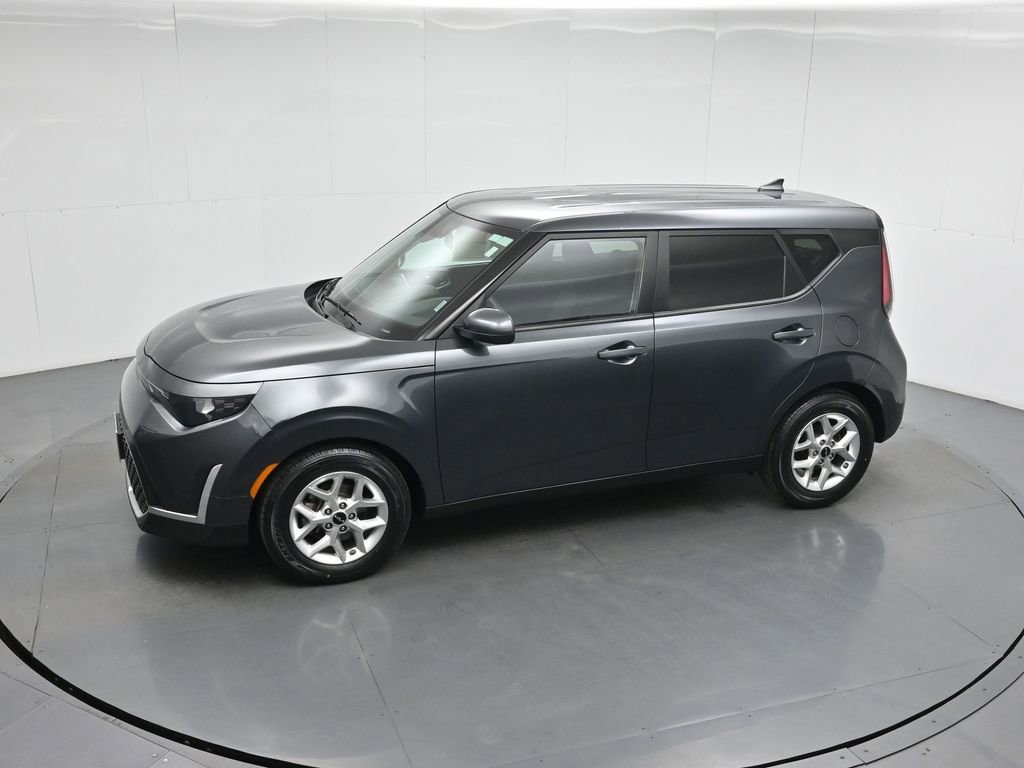 Used 2023 Kia Soul LX w/ Option Group 015 FWD image 43