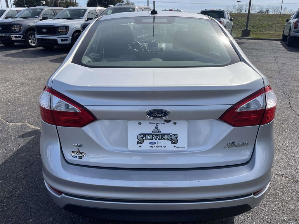 Certified 2018 Ford Fiesta SE image 4