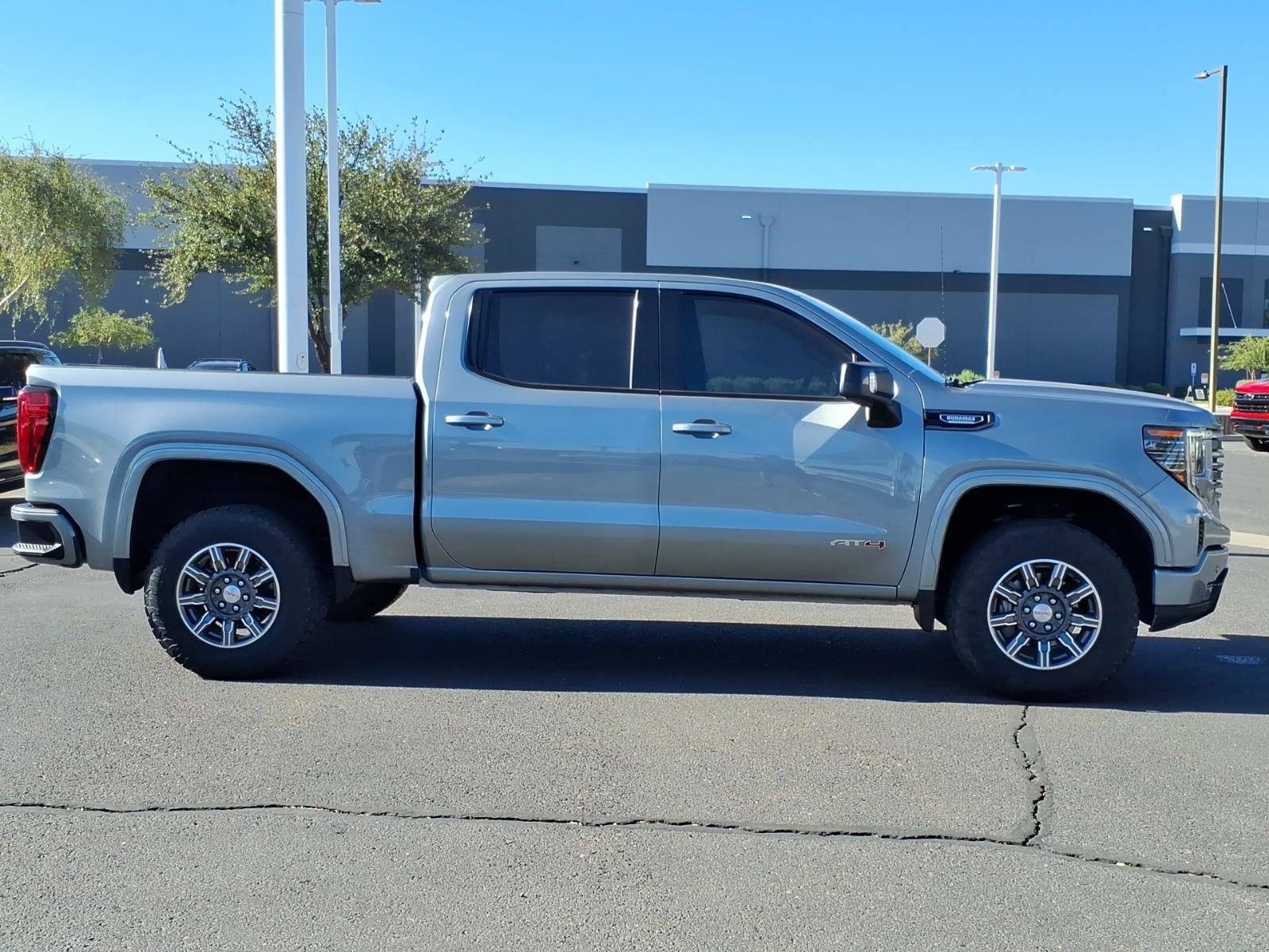 Used 2024 GMC Sierra 1500 AT4 w/ Technology Package AWD/4WD image 6