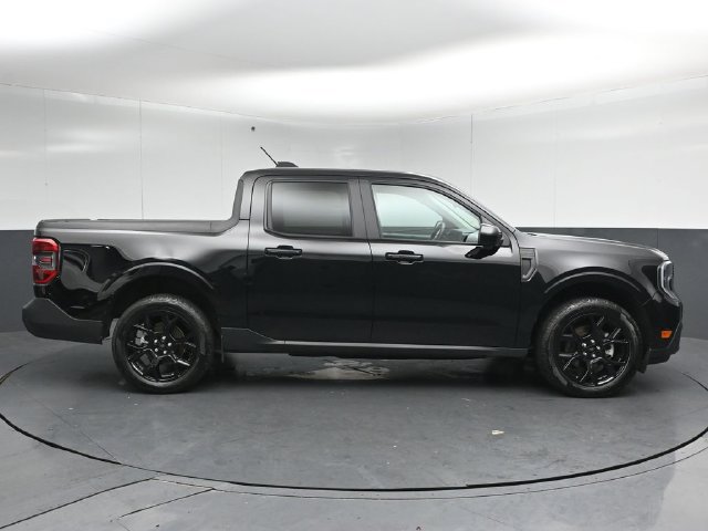 Certified 2025 Ford Maverick Lariat w/ Black Appearance Package AWD/4WD image 8