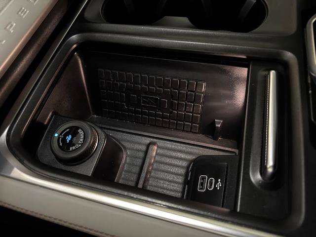 Certified 2025 Ford Expedition Active RWD image 30