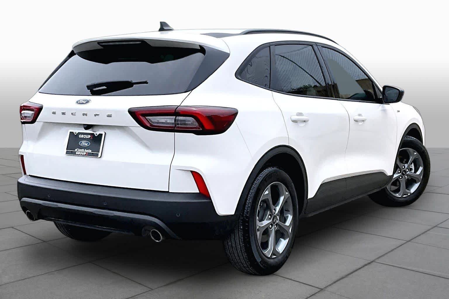 Certified 2025 Ford Escape ST-Line w/ Tech Pack #1 FWD image 13