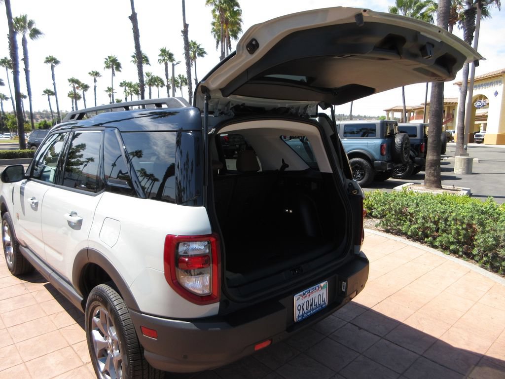Certified 2024 Ford Bronco Sport Badlands w/ Premium Package AWD/4WD image 28