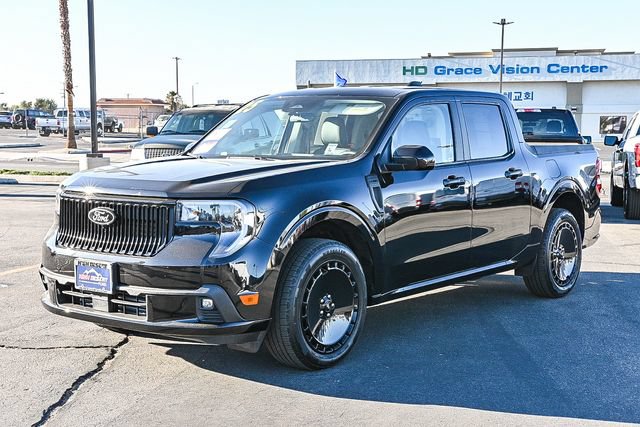 Certified 2025 Ford Maverick Lobo AWD/4WD image 3