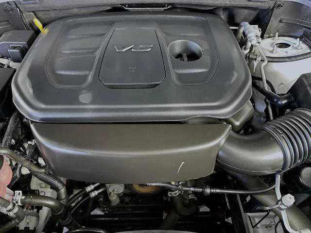 Used 2022 Jeep Grand Cherokee Laredo X AWD/4WD image 9