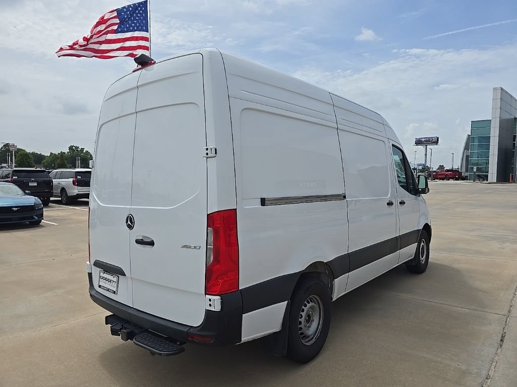 Used 2024 Mercedes-Benz Sprinter 2500 image 15