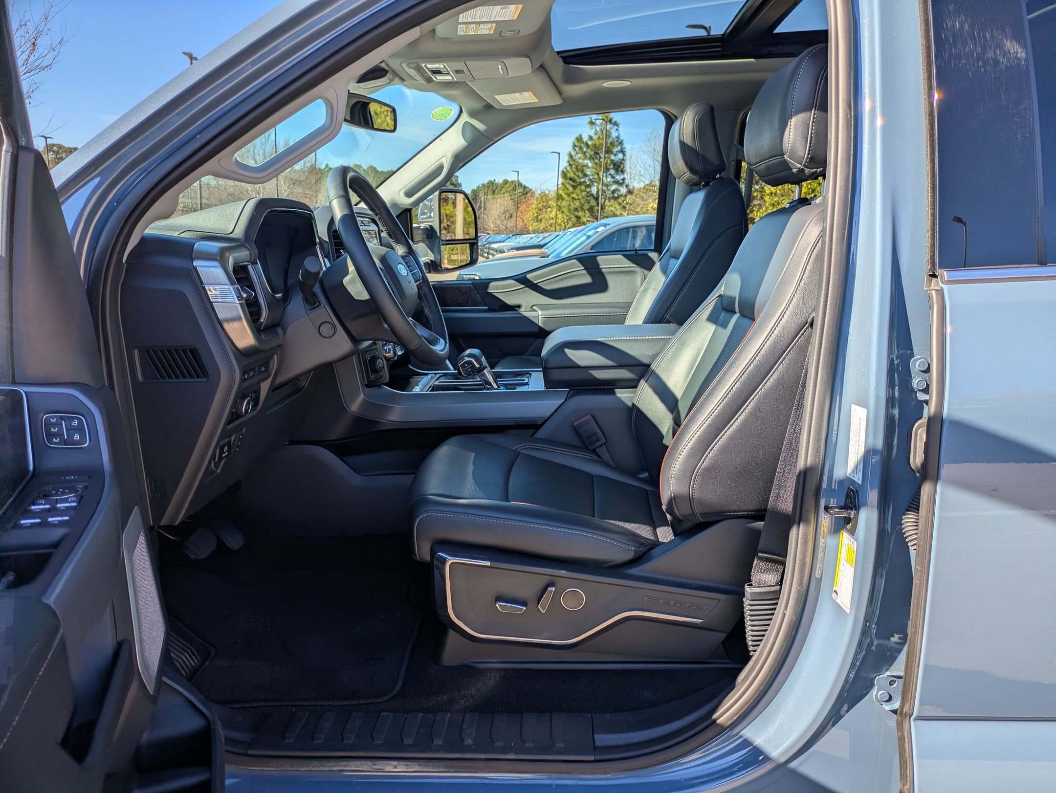 Certified 2023 Ford F150 Lariat w/ Equipment Group 502A High image 12