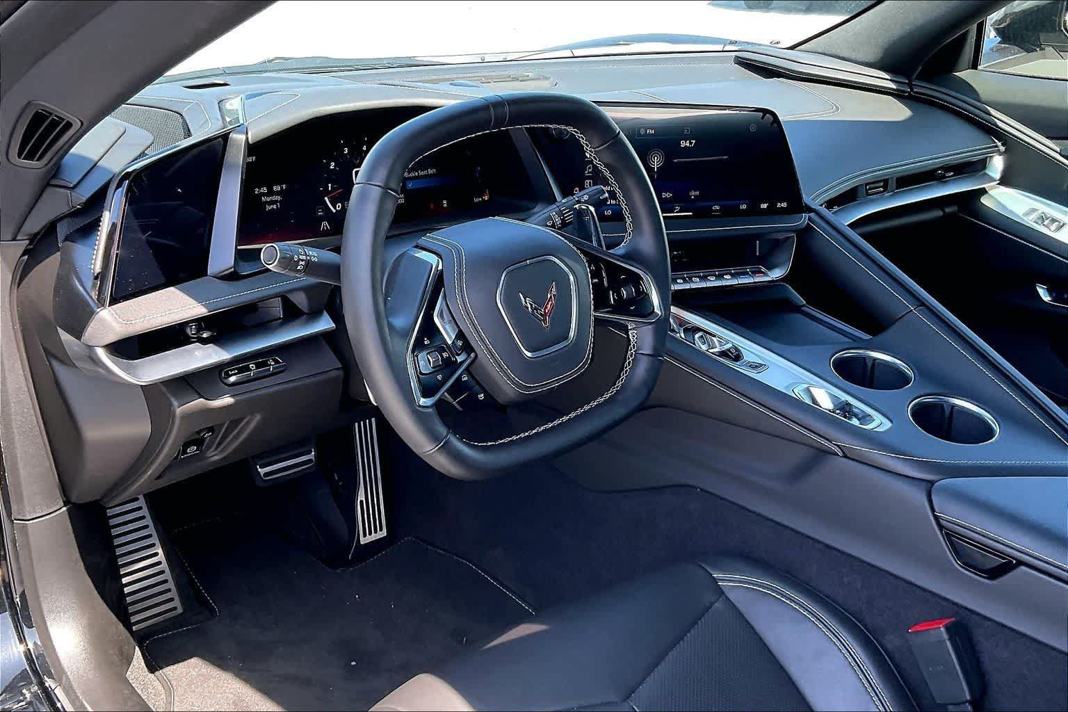 Used 2026 Chevrolet Corvette Stingray Coupe w/ 1LT RWD video 2