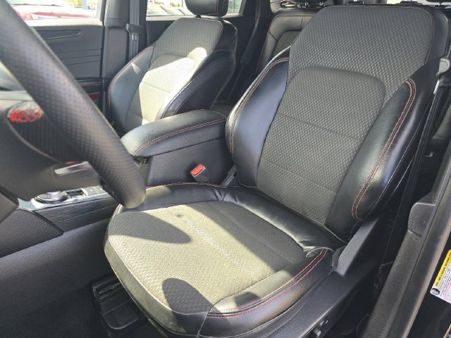Certified 2023 Ford Escape ST-Line w/ Tech Pack #1 FWD image 24