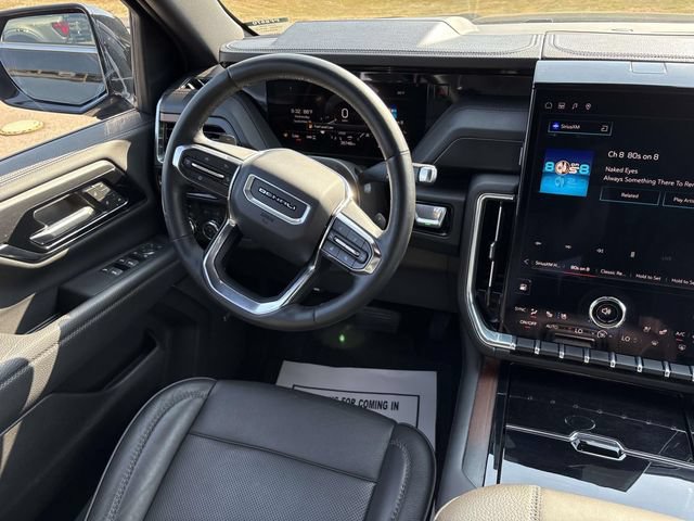 Used 2025 GMC Yukon Denali AWD/4WD image 14