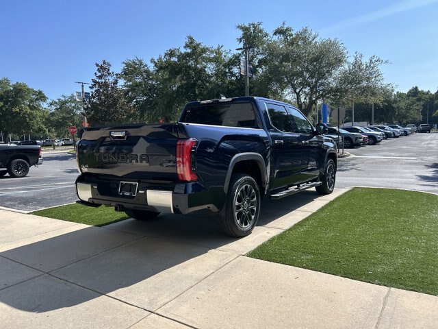 Used 2024 Toyota Tundra Limited AWD/4WD image 7