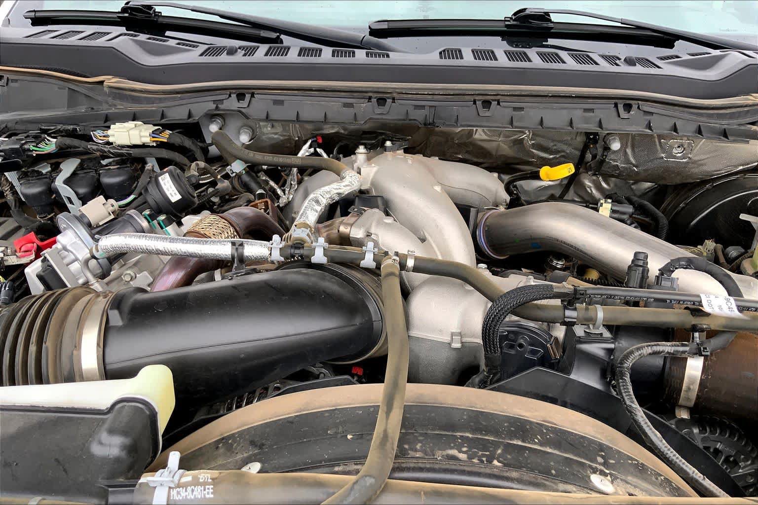 Certified 2024 Ford F250 Platinum AWD/4WD image 32
