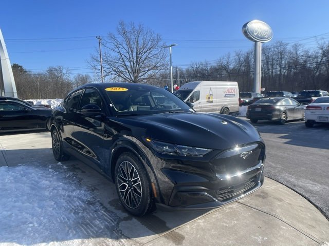 Certified 2025 Ford Mustang Mach-E Premium image 7