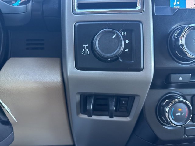 Certified 2017 Ford F250 Lariat w/ Chrome Package image 40