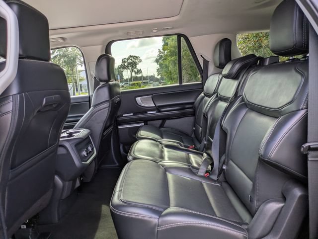 Certified 2025 Ford Expedition Max Platinum AWD/4WD image 14