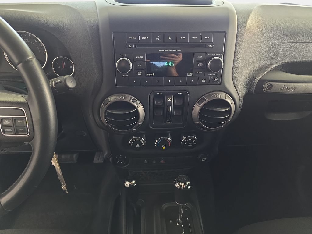 Used 2018 Jeep Wrangler Unlimited Sport S AWD/4WD image 17
